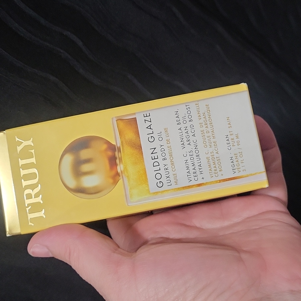 Truly Golden Glaze Luxury Body Oil